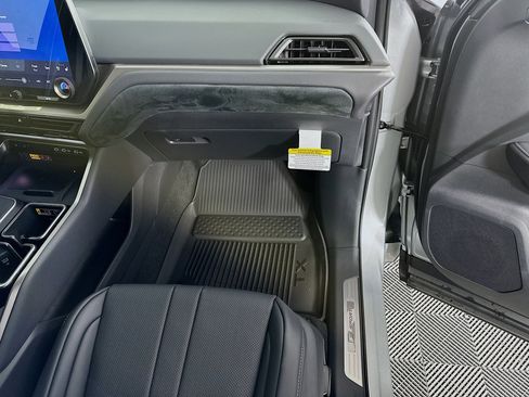 New 2026 Lexus TX 500h AWD image 33