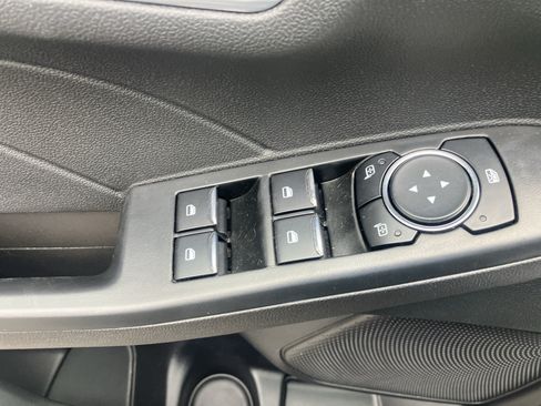 Certified 2025 Ford Escape Platinum AWD/4WD image 19