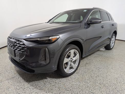 New 2025 Audi Q5 Premium Plus image 3