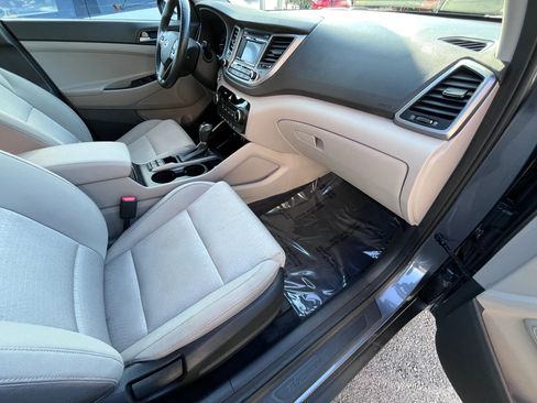 Used 2016 Hyundai Tucson Sport image 11