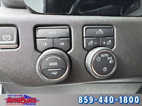 Used 2024 Chevrolet Silverado 1500 LT AWD/4WD image 28