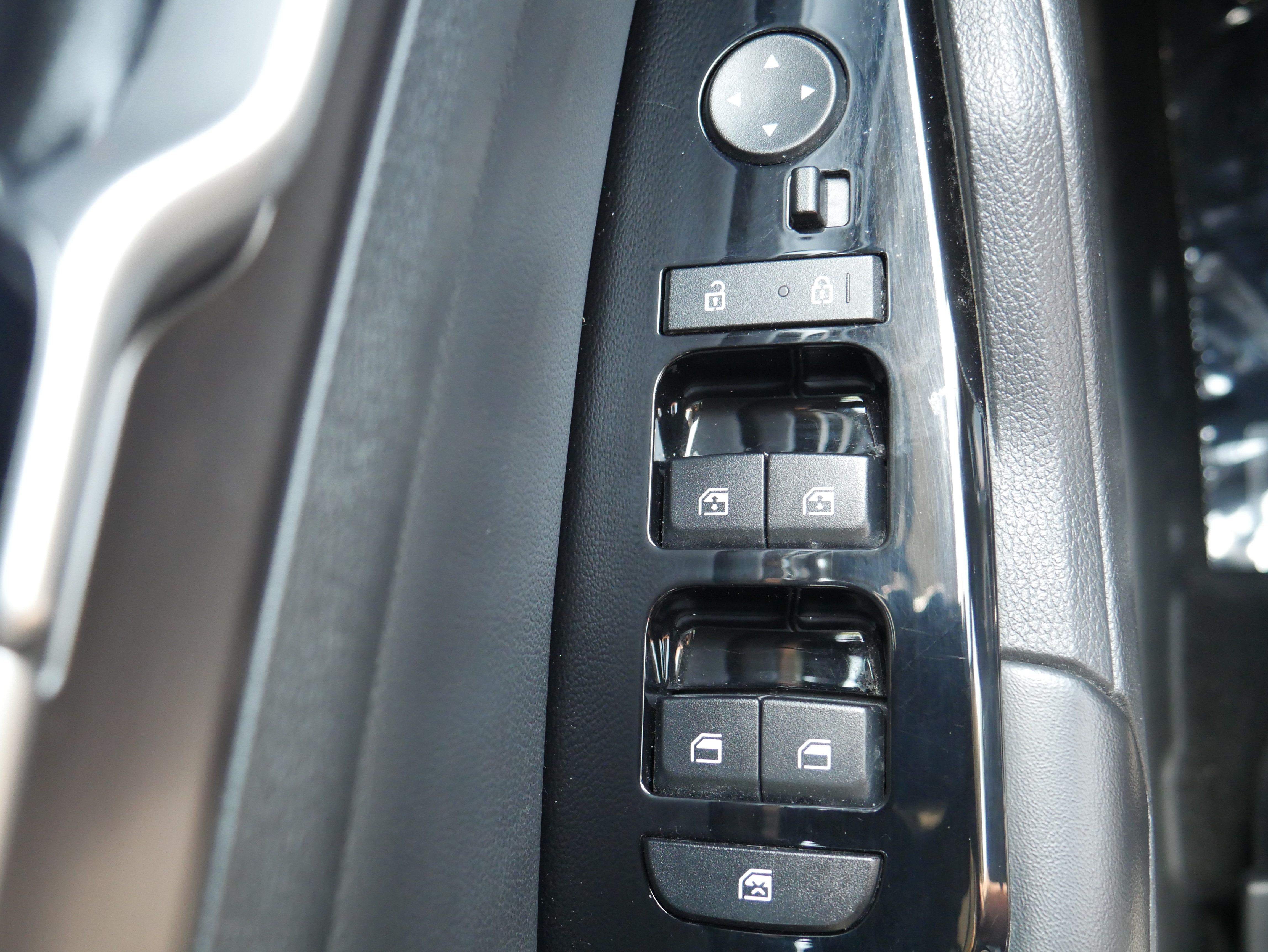 Certified 2024 Kia Sportage EX FWD image 30