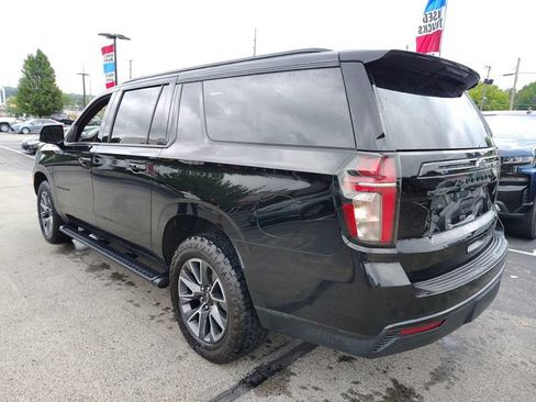 Used 2024 Chevrolet Suburban Z71 w/ Luxury Package AWD/4WD image 8