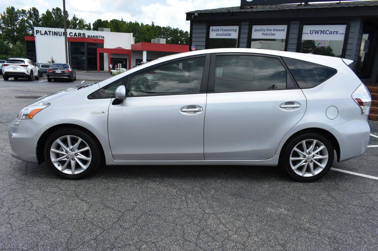 Used 2012 Toyota Prius V Five FWD image 9