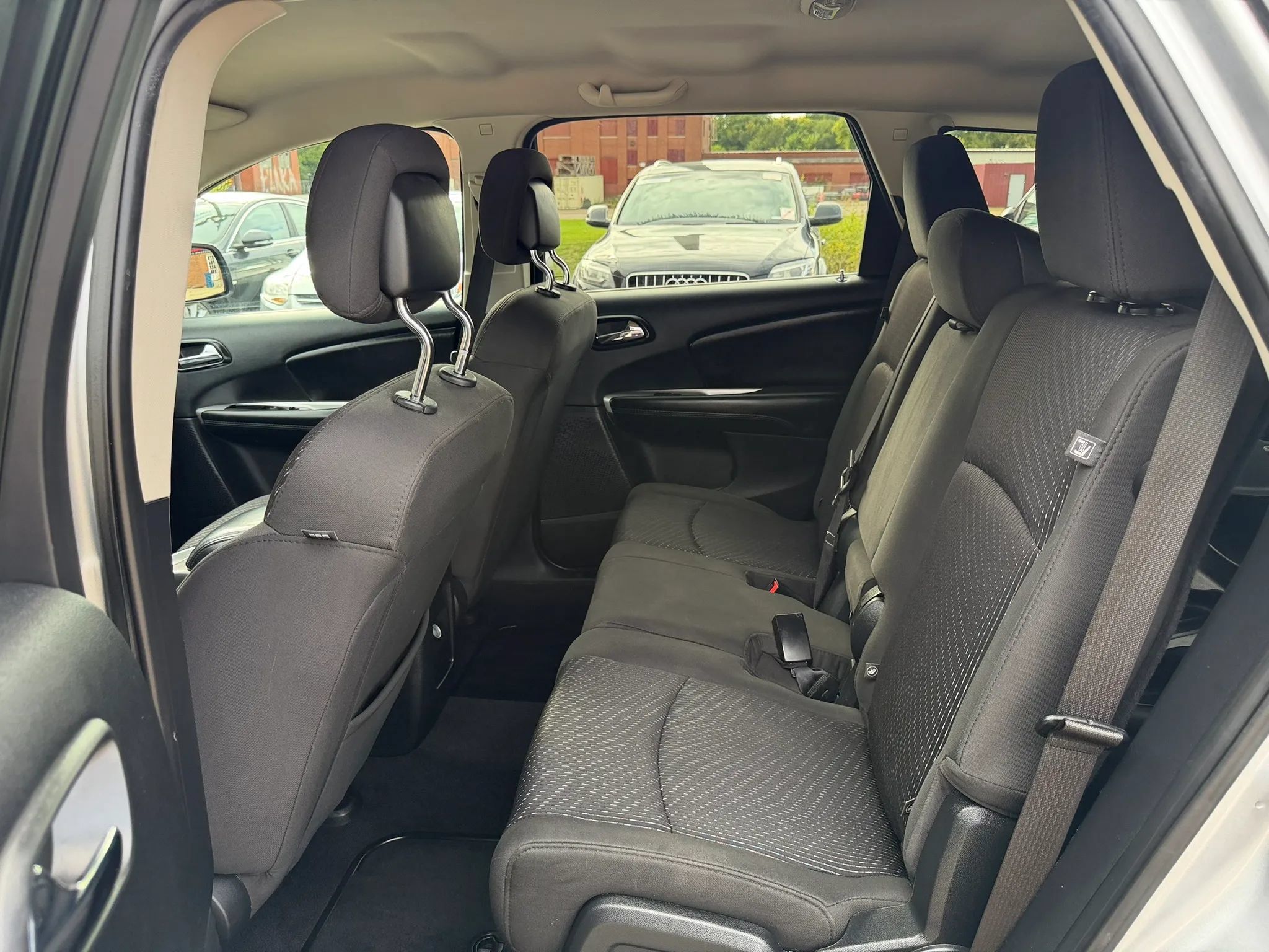 Used 2018 Dodge Journey SE FWD image 16