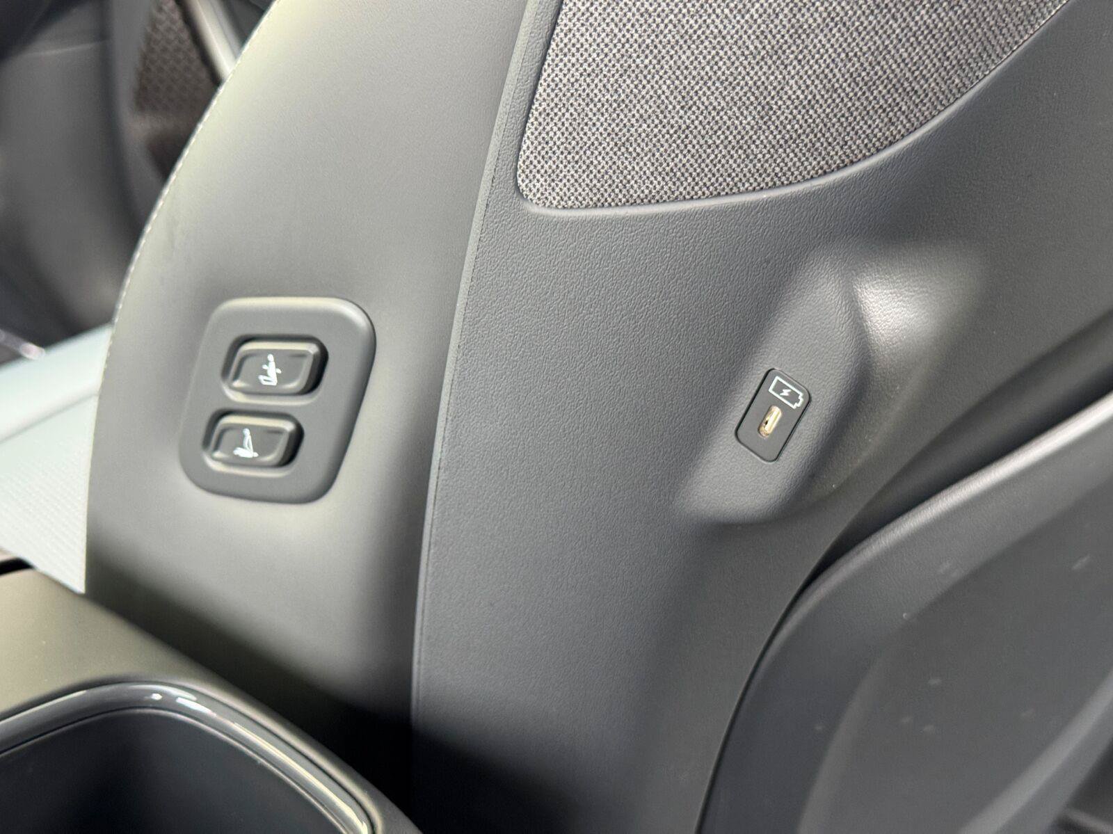 Used 2026 Kia EV9 Light RWD image 35