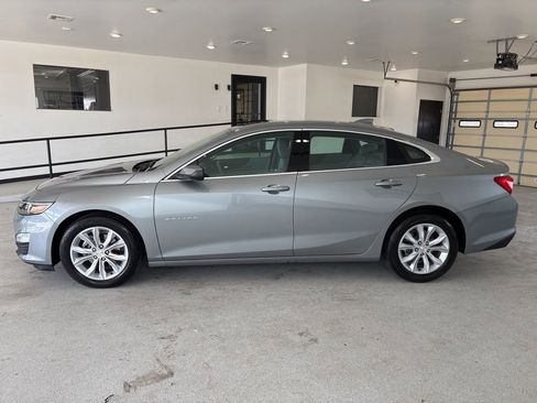 Used 2025 Chevrolet Malibu LT FWD image 14