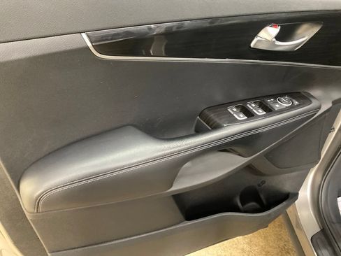 Used 2019 Kia Sorento AWD w/ LX Convenience Package image 10