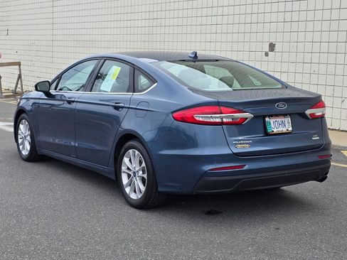 Used 2019 Ford Fusion SE FWD image 5