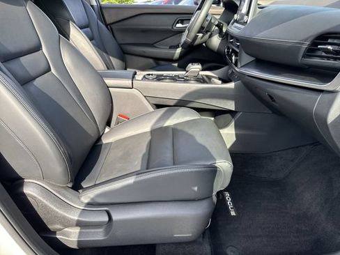 Used 2023 Nissan Rogue SV w/ SV Premium B Package AWD/4WD image 27