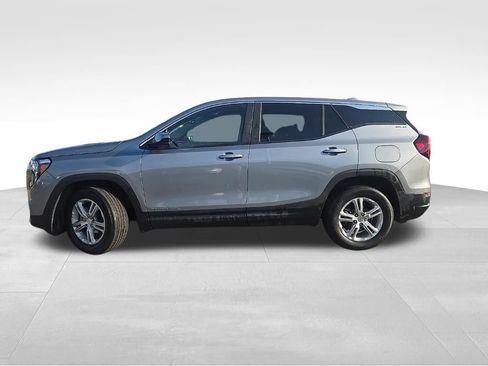 Certified 2023 GMC Terrain SLE FWD image 2