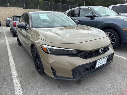 Used 2025 Honda Civic Sport image 2