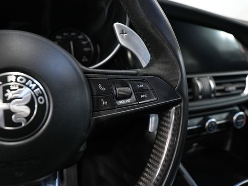 Used 2019 Alfa Romeo Giulia Quadrifoglio w/ Driver Assist Dynamic Package image 44