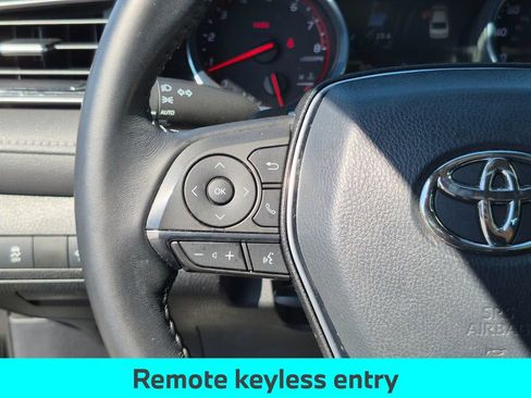 Used 2020 Toyota Camry XSE FWD image 19