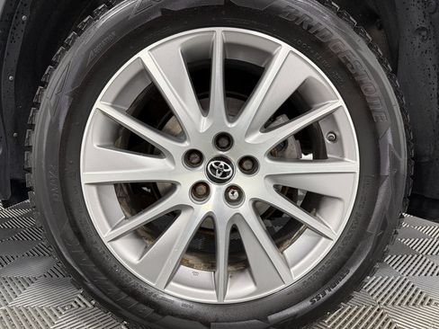Used 2016 Toyota Highlander XLE AWD/4WD image 31