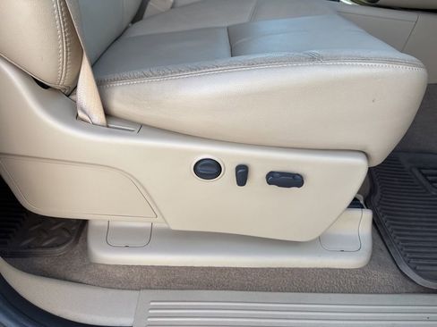 Used 2009 Chevrolet Silverado 1500 LTZ w/ White Diamond Edition image 54