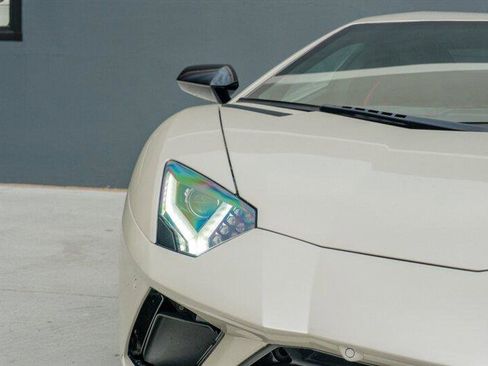 Used 2017 Lamborghini Aventador S image 37