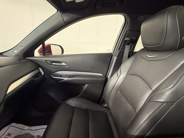 Used 2020 Cadillac XT4 Premium Luxury AWD/4WD image 23