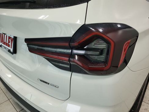 Used 2024 BMW X3 xDrive30i image 7