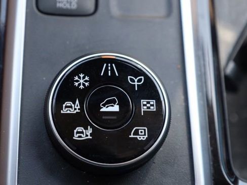 Used 2023 Nissan Pathfinder Platinum AWD/4WD image 32