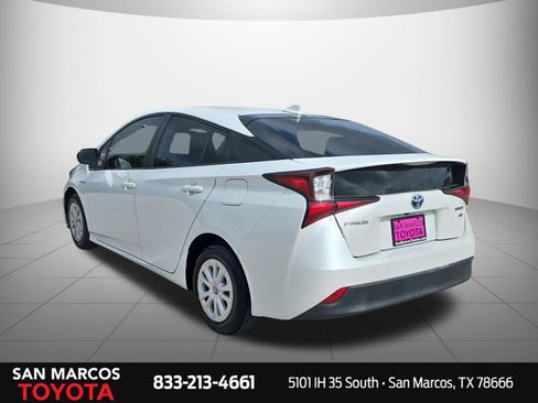 Used 2022 Toyota Prius L Eco FWD image 8