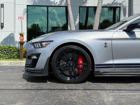 Used 2022 Ford Mustang Shelby GT500 w/ Handling Package RWD image 18