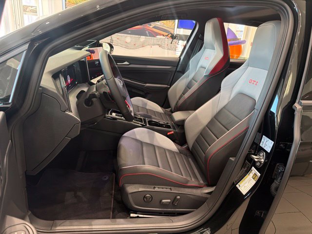 New 2026 Volkswagen GTI SE FWD image 10