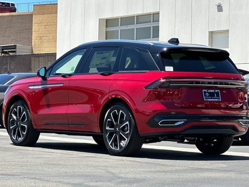 New 2026 Lincoln Nautilus Reserve AWD/4WD image 5