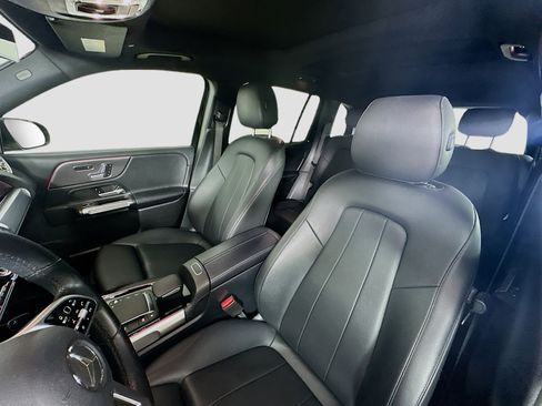 Certified 2021 Mercedes-Benz GLB 250 4MATIC image 26