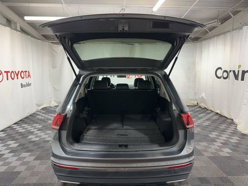 Used 2018 Volkswagen Tiguan SE image 16