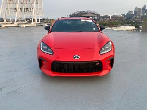 Certified 2024 Toyota GR86 Premium RWD image 5