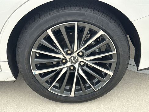 Used 2025 Lexus ES 350 w/ Premium Package image 31