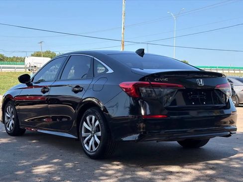 Used 2022 Honda Civic LX image 5