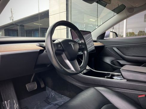 Used 2018 Tesla Model 3 Long Range image 29