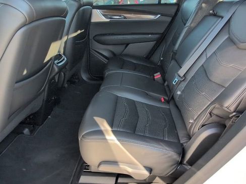 Certified 2023 Cadillac XT6 Sport w/ Platinum Package image 7