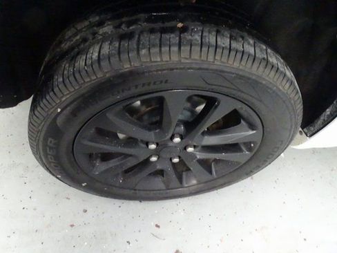 Used 2020 Jeep Grand Cherokee Altitude image 29