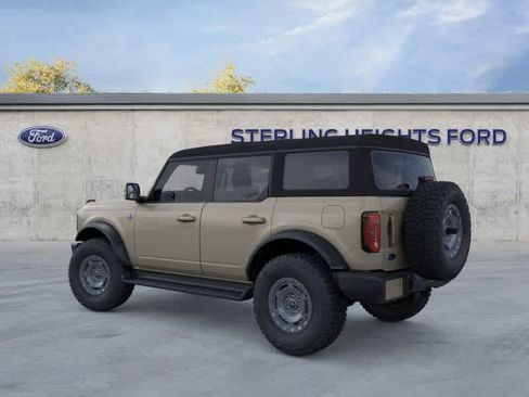 New 2025 Ford Bronco Outer Banks w/ Sasquatch Package image 4