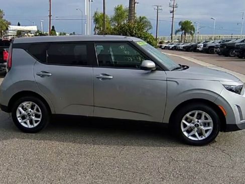Used 2024 Kia Soul LX w/ Option Group 015 image 9