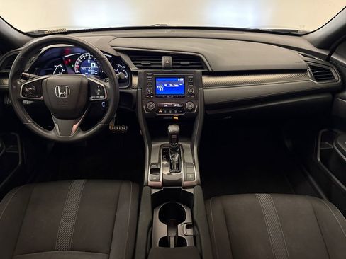 Used 2018 Honda Civic Sport image 11
