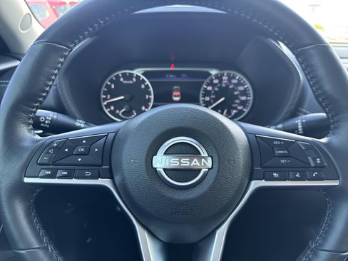 Used 2025 Nissan Sentra SV w/ All-Weather Package FWD image 15