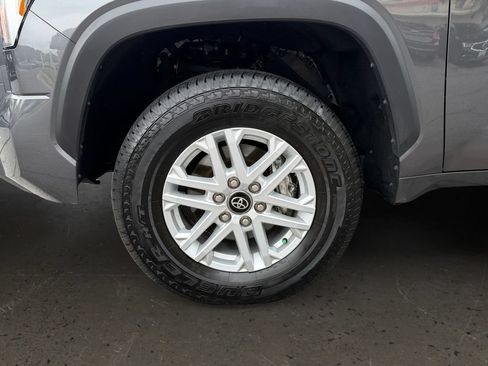Used 2025 Toyota Tundra SR5 AWD/4WD image 27