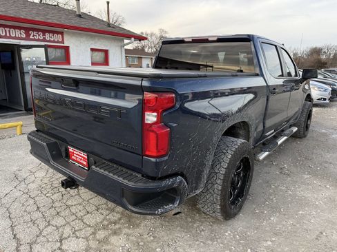 Used 2021 Chevrolet Silverado 1500 Custom image 3