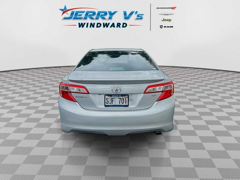 Used 2014 Toyota Camry SE FWD image 7