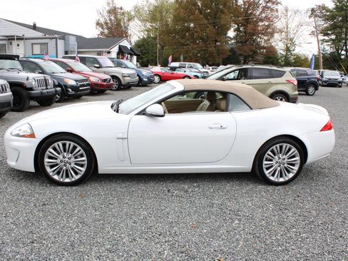 Used 2011 Jaguar XK Convertible image 18