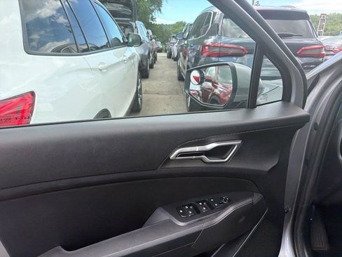 Used 2023 Kia Sportage LX AWD/4WD image 16