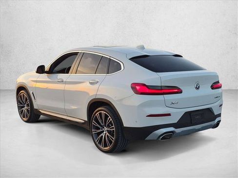 Used 2024 BMW X4 xDrive30i w/ Parking Assistance Package AWD/4WD image 7