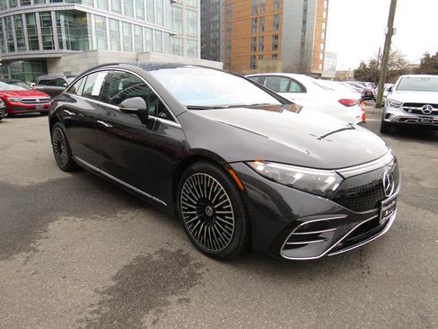 Certified 2023 Mercedes-Benz EQS 450+ 4MATIC Sedan w/ Executive Rear Seat Package image 5