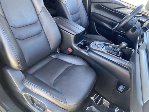 Used 2019 MAZDA CX-9 Touring w/ Touring Premium Package image 8