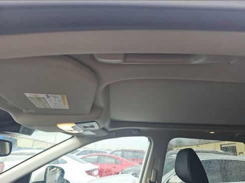 Used 2023 Nissan Rogue SL image 9