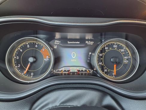 Certified 2021 Jeep Cherokee Latitude Lux w/ Comfort/Convenience Group image 12